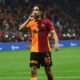 Sacha Boey declines a contract offer from Galatasaray, while Manchester United holds a close watch.