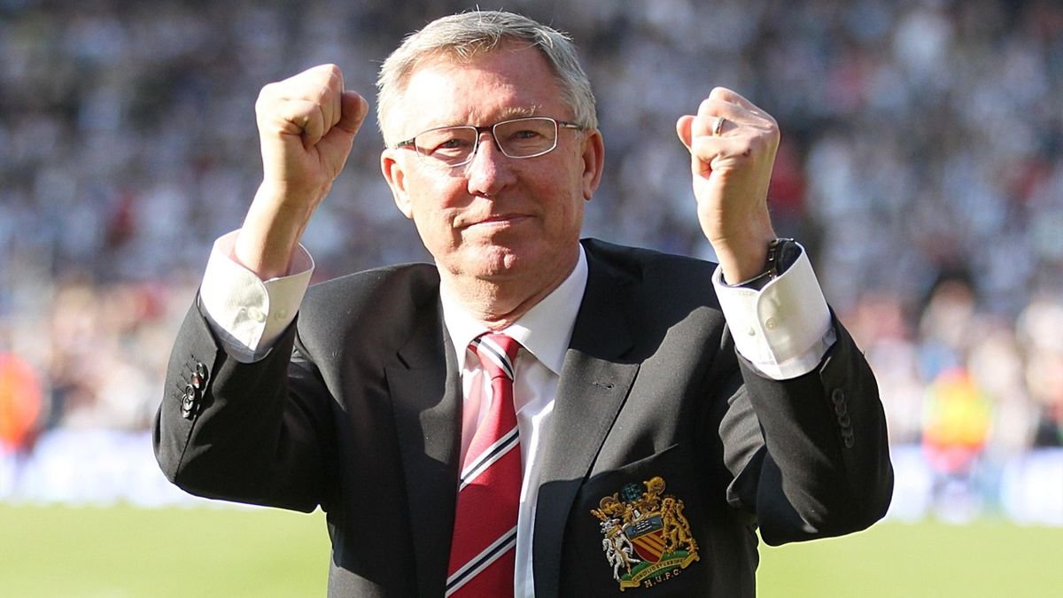 Tom Cleverley discloses that Sir Alex Ferguson called the former Manchester United player who is now the manager of Watford. "It shows his class," Cleverley says