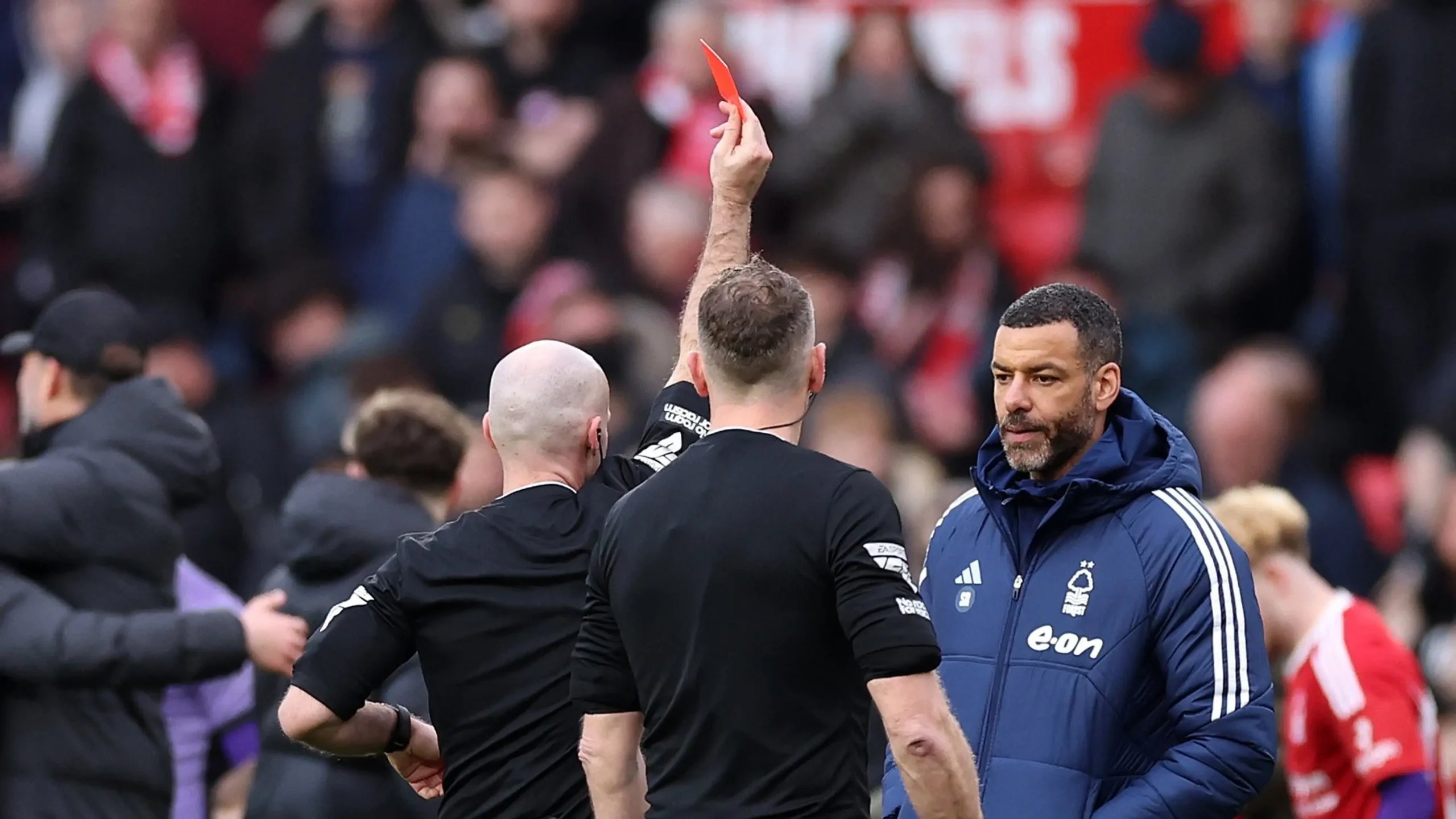 Watch Video: After Darwin Nunez scored the game-winning goal in the 99th minute, the chairman of Nottingham Forest stormed onto the field, and the rest of the game was a complete and utter disaster