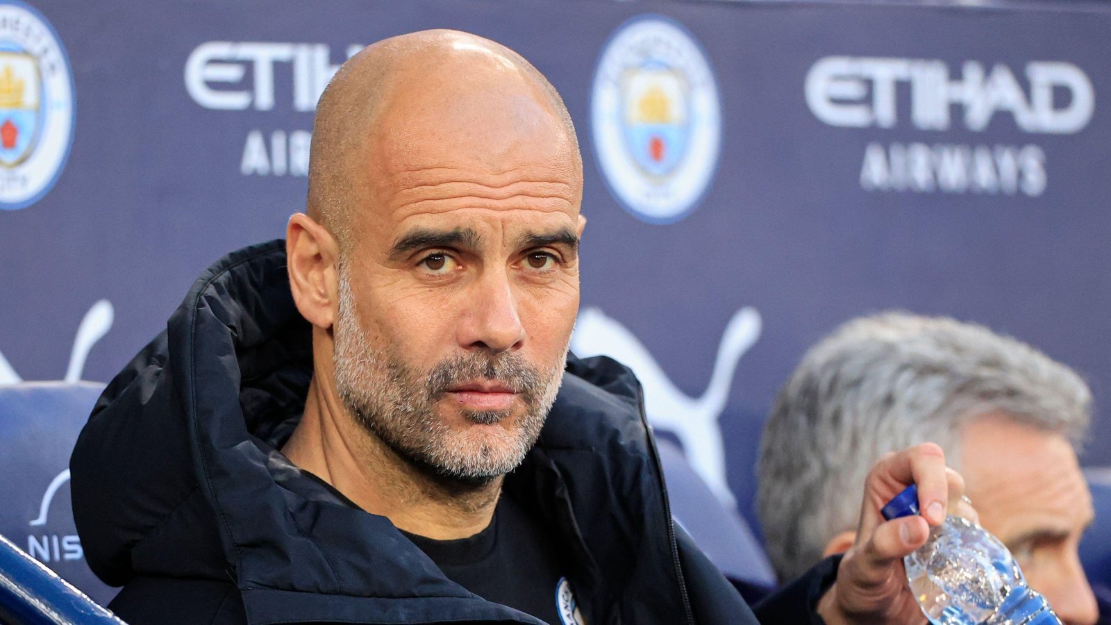 Pep Guardiola annoys Man City fans with Manchester United antics, and Man City fans get mad with him because he doesn't understand