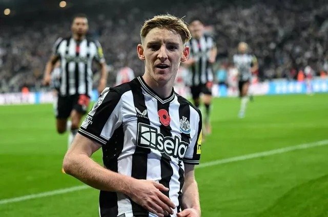 Why Anthony Gordon was banned from playing Newcastle United vs Everton match