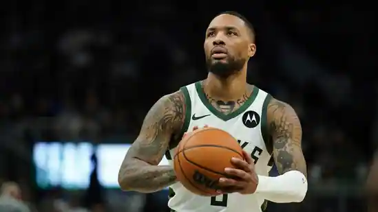 Free-Agency-Basketball-0_1751782668900_1751782685516