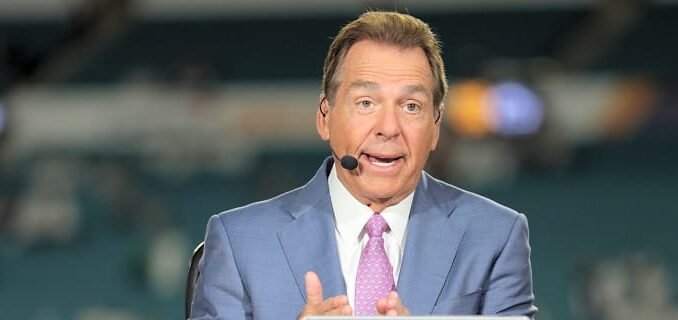 former-player-teases-potential-coaching-return